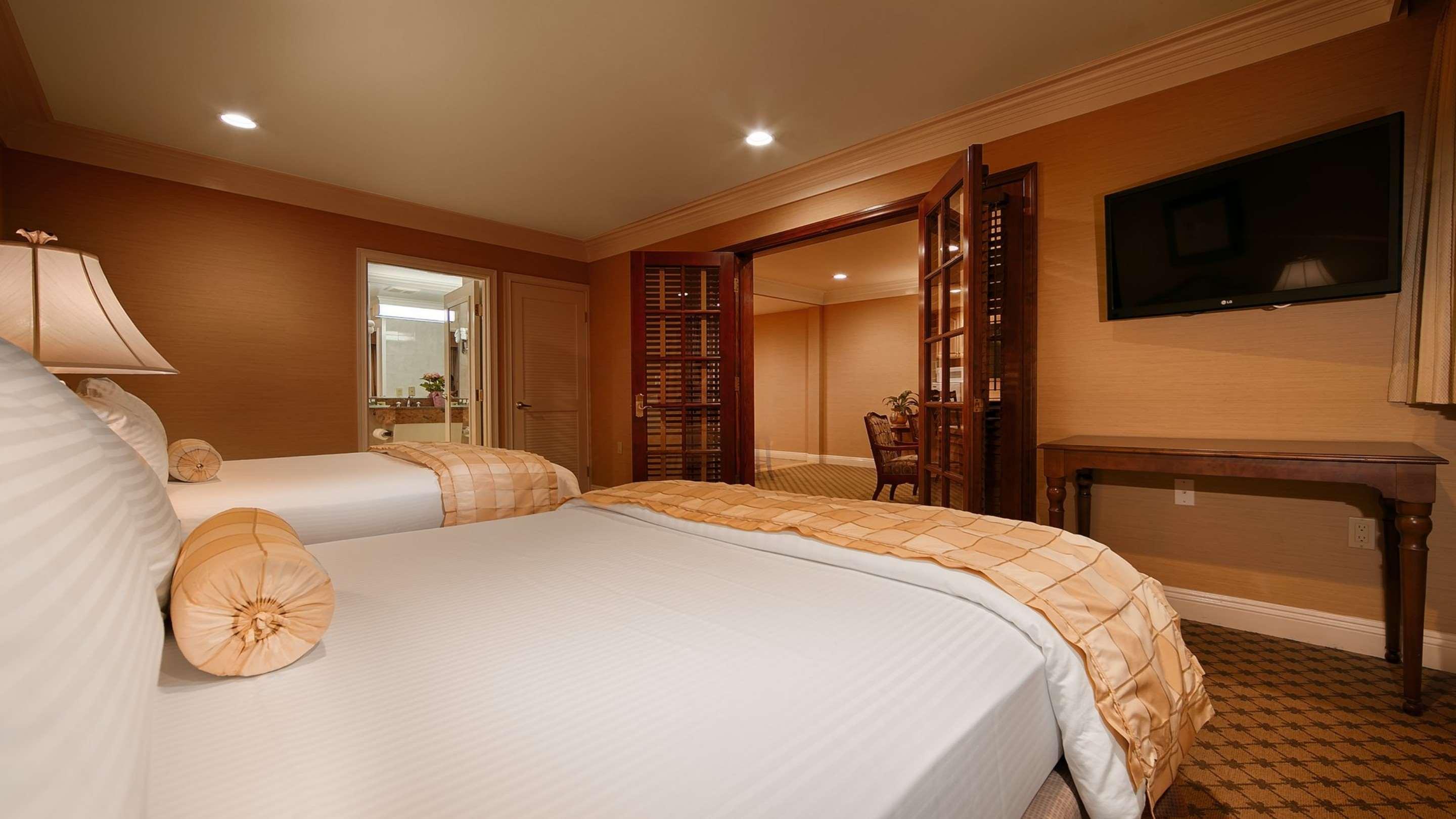 Best Western Plus Sunset Plaza Hotel Лос-Анджелес Экстерьер фото