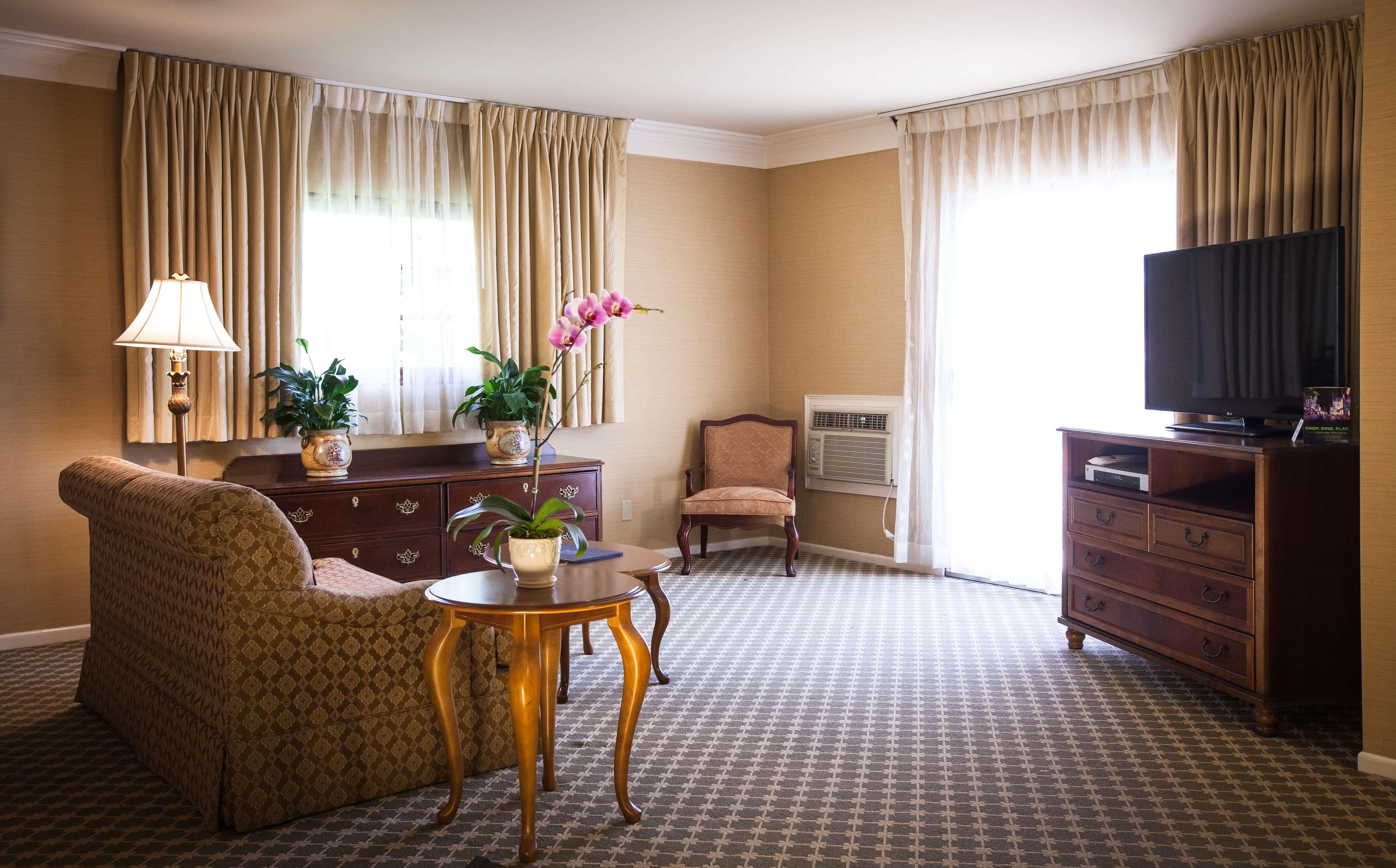 Best Western Plus Sunset Plaza Hotel Лос-Анджелес Экстерьер фото